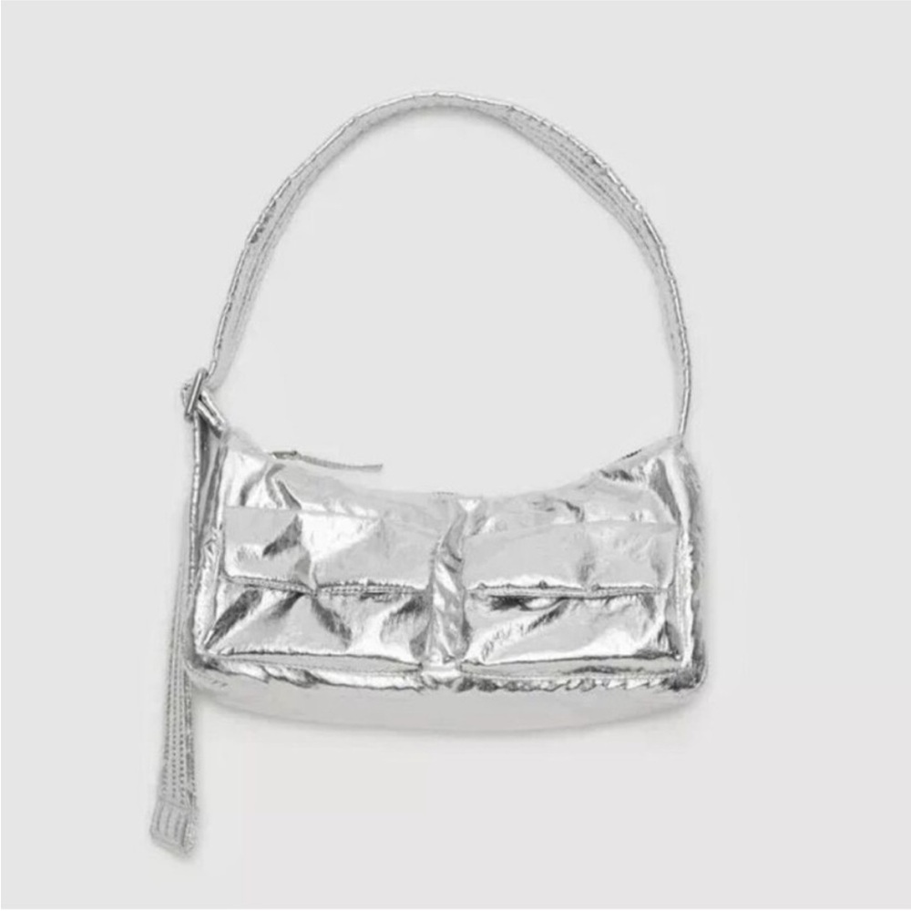 BAGGU cargo shoulder handbag silver metallic deadstock limited edition NWOT
